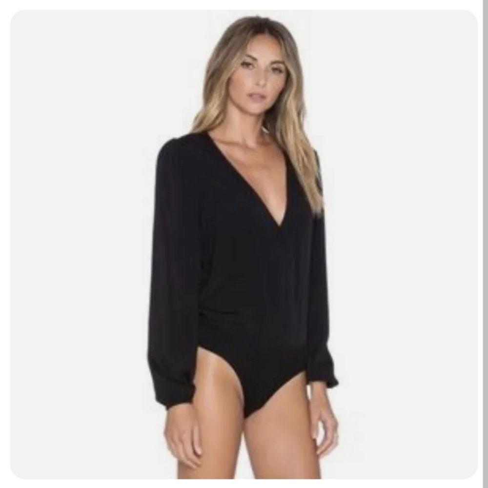 Lover + Friends Black V Neck Bodysuit size M